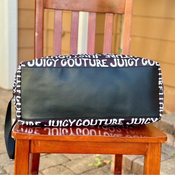 Juicy Couture Black White Chain Up Overnighter - NWT - Picture 4 of 10